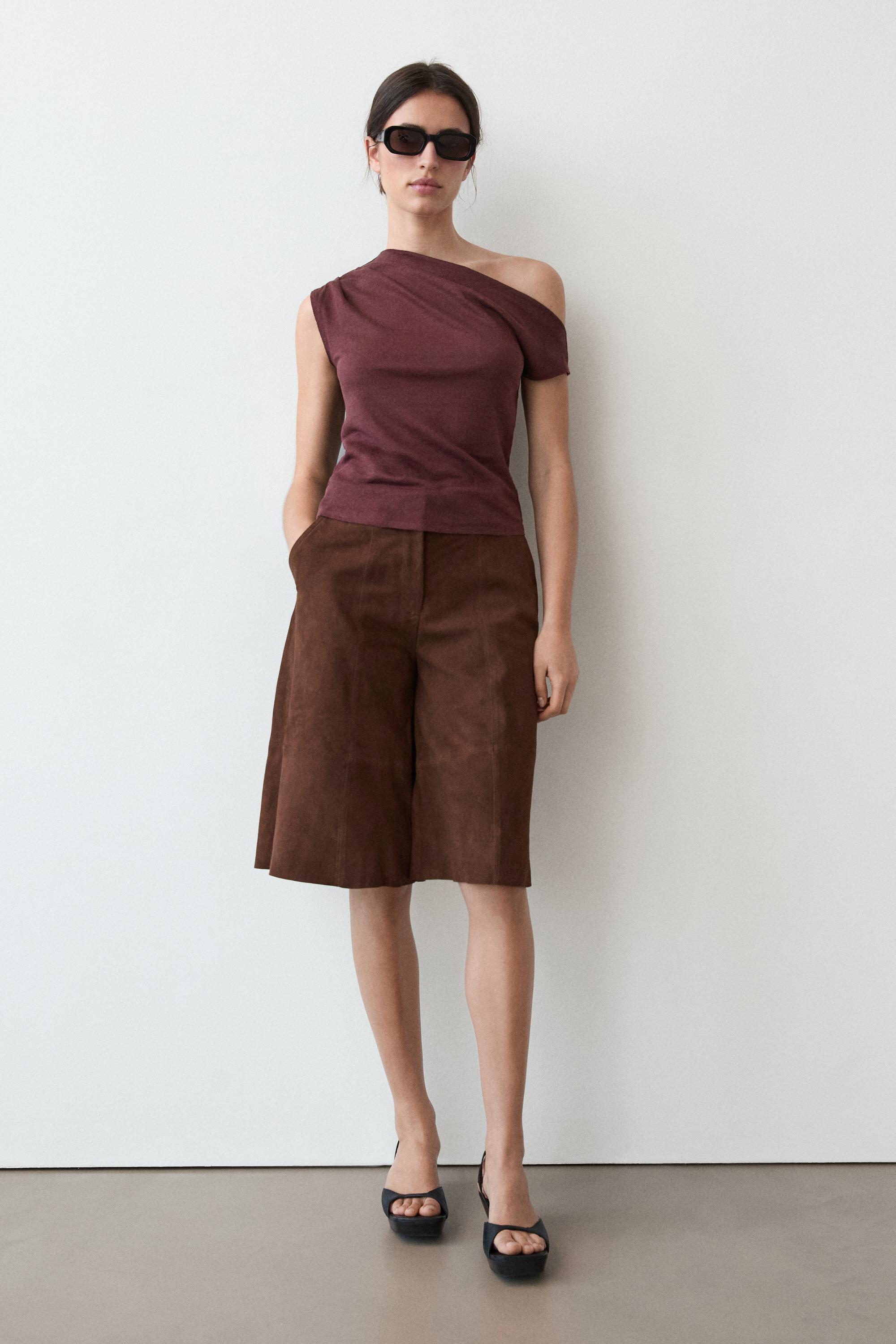 Top asymétrique drapé en lin mélangé